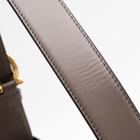 Salvatore Ferragamo Leather Gancio Trifolio Large Shoulder Bag - Picture 11 of 15